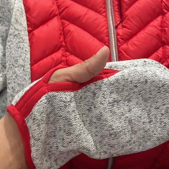 Xersion Red and Gray Mixed Media Puffer Zip Up Jacket Size Medium - Picture 10 of 16